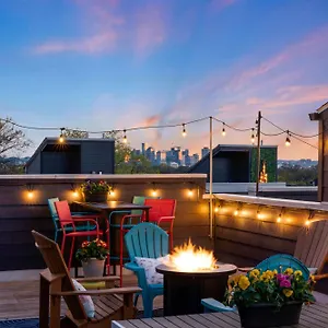  Holiday home Dolly Partyon - Downtown Views - Rooftop - Groups